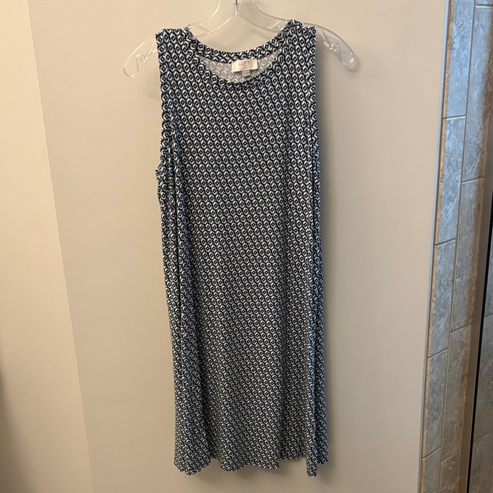 Sleeveless Women’s Large Petite Dress from Loft. 35 inches long from shoulder